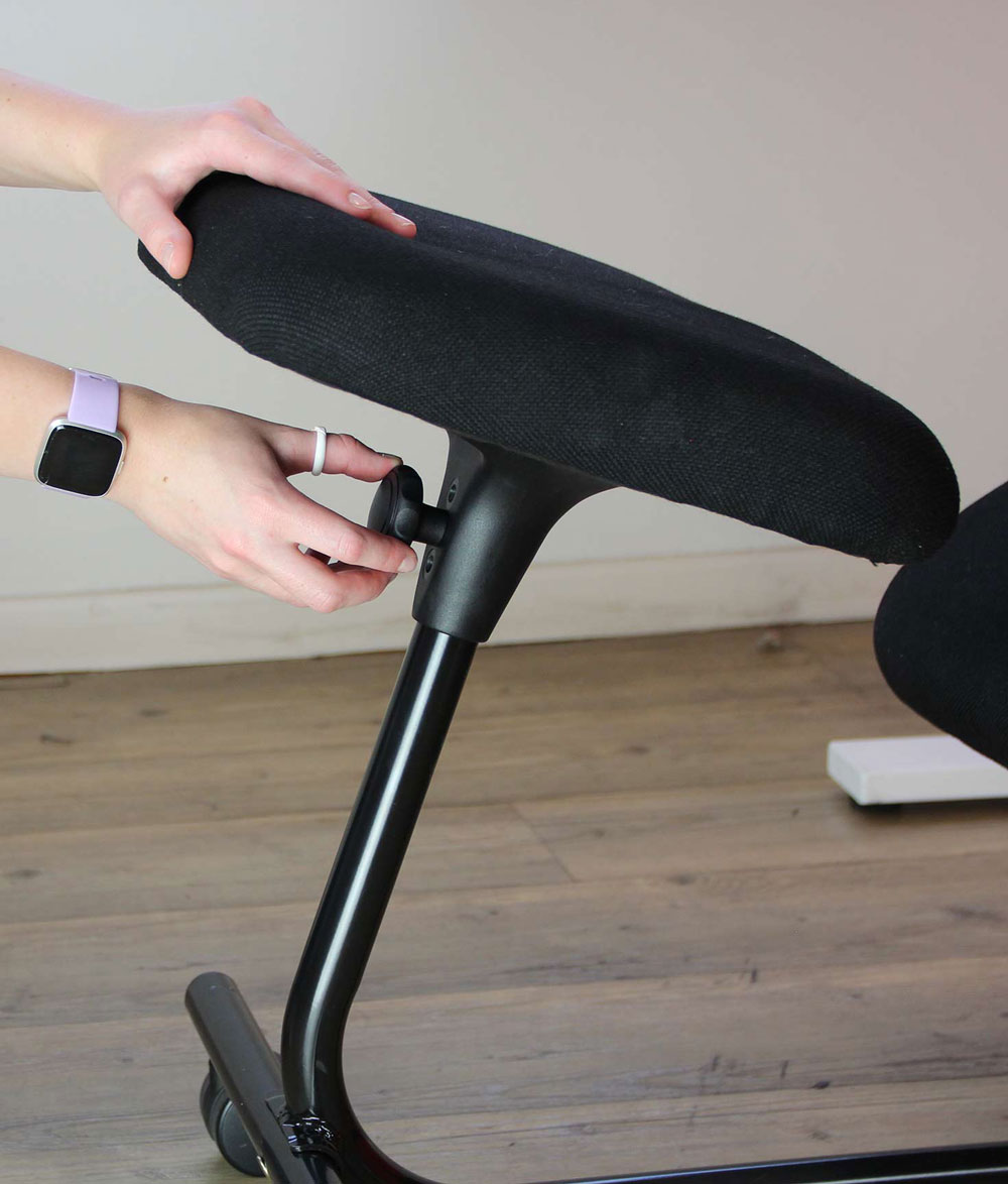 how to adjust a wellback kneeling chair