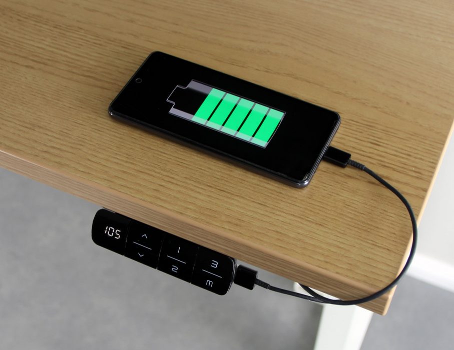 HiLo adjustable desk USB charging